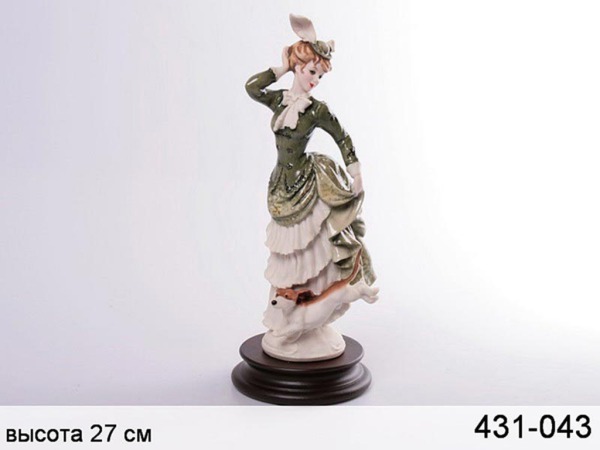 Статуэтка "дама с собачкой" высота=25 см. P.n.ceramics (431-043)