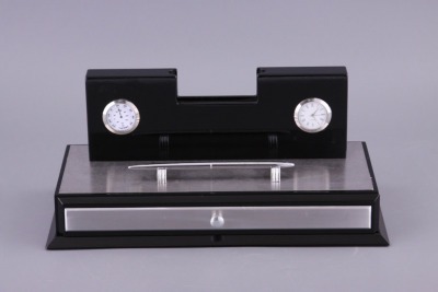 Набор на стол руководителю 33*16*14 см.: часы+термометр+ручка Guangzhou Weihong (371-093) 